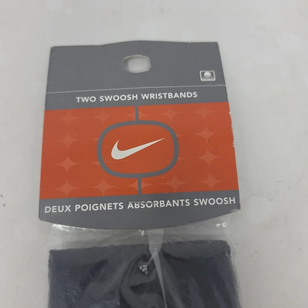 VINTAGE Sealed Nike Black White Swoosh Logo 2 Pack Sport Wristbands Taiwan 90s D